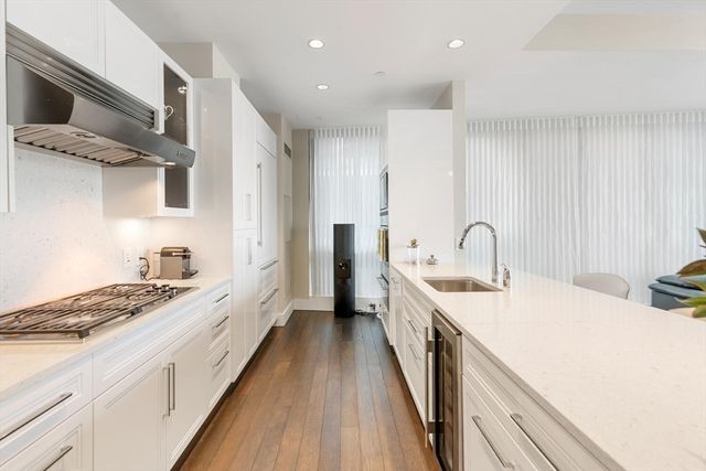 22 Liberty Dr 7M, Boston, MA 02210