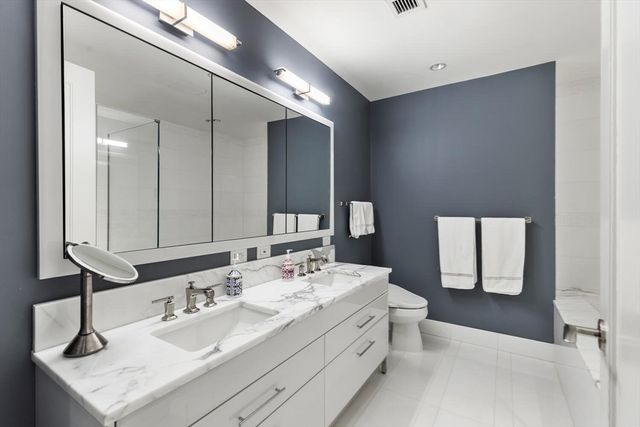 22 Liberty Dr 7M, Boston, MA 02210