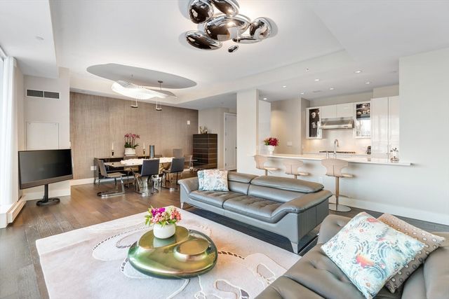 22 Liberty Dr 7M, Boston, MA 02210