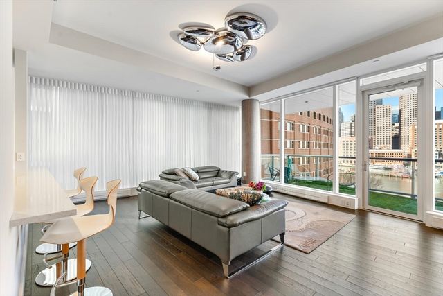 22 Liberty Dr 7M, Boston, MA 02210