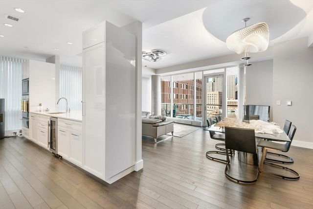 22 Liberty Dr 7M, Boston, MA 02210