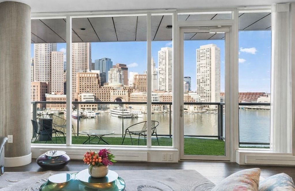 22 Liberty Dr 7M, Boston, MA 02210