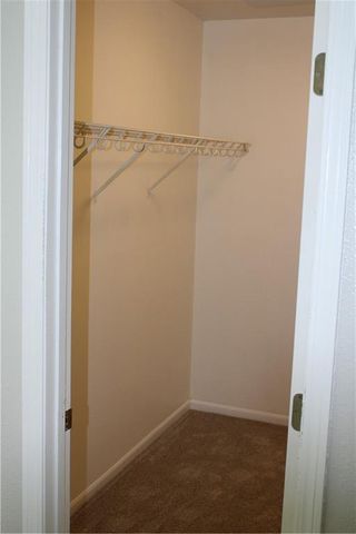 401 NW Highland Lane, Blue Springs, MO 64014