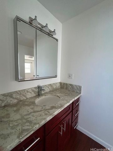 1122 11th Avenue A, Honolulu, HI 96816