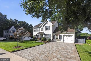 105 HOLLOW OAK LN, Manahawkin, NJ 08050