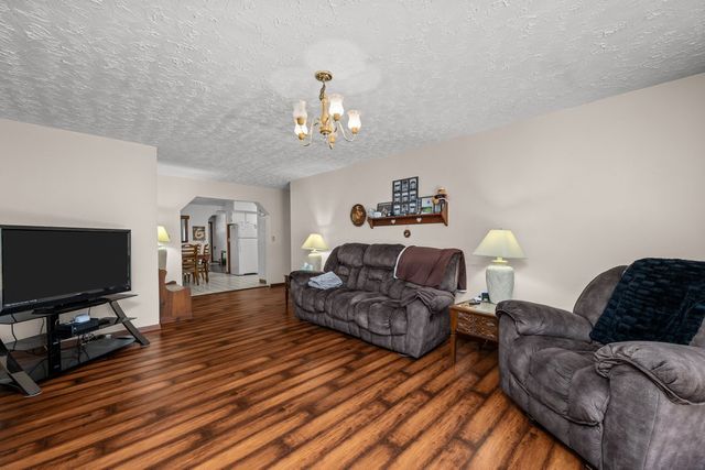 11213 22nd Street, Milan, IL 61264
