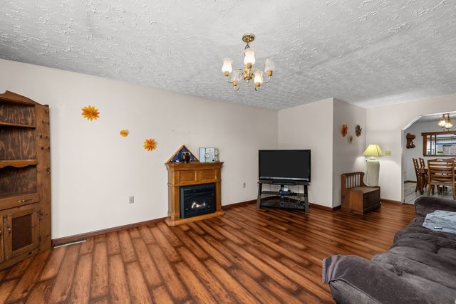 11213 22nd Street, Milan, IL 61264