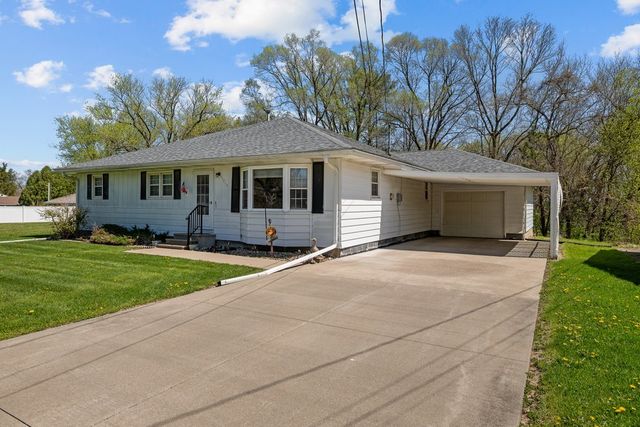 11213 22nd Street, Milan, IL 61264