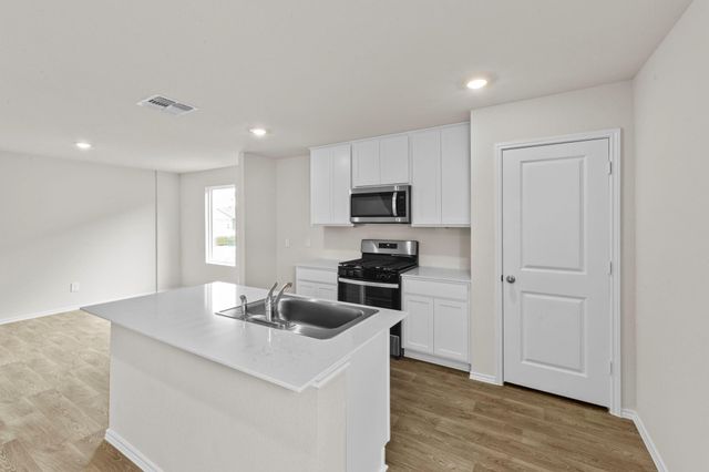 441 Low Pasture TRL, Maxwell, TX 78656