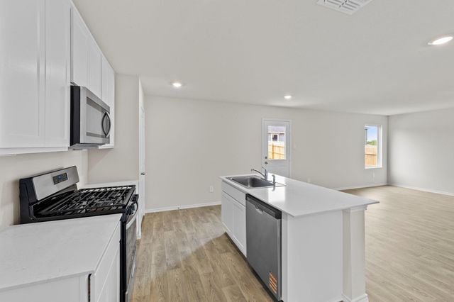 441 Low Pasture TRL, Maxwell, TX 78656