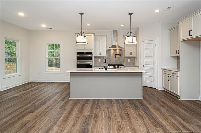 2512 Spring Valley Road, Fayetteville, NC 28303