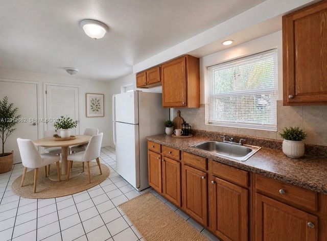 2040 NW 29th Ter, Fort Lauderdale, FL 33311