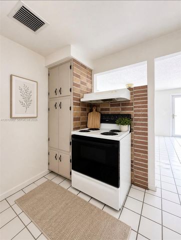 2040 NW 29th Ter, Fort Lauderdale, FL 33311