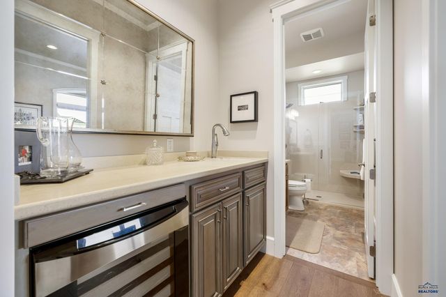 1537 TABLEROCK RD, Rapid City, SD 57701