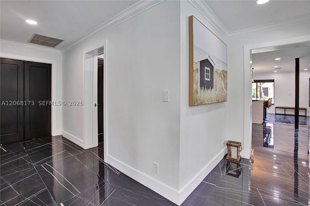 2457 NE 27th Ter, Fort Lauderdale, FL 33305