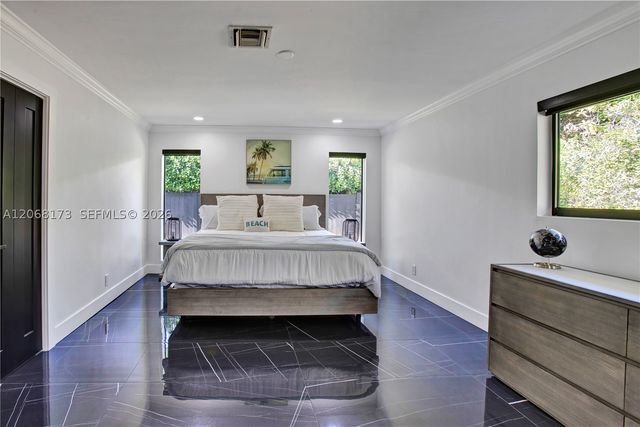 2457 NE 27th Ter, Fort Lauderdale, FL 33305