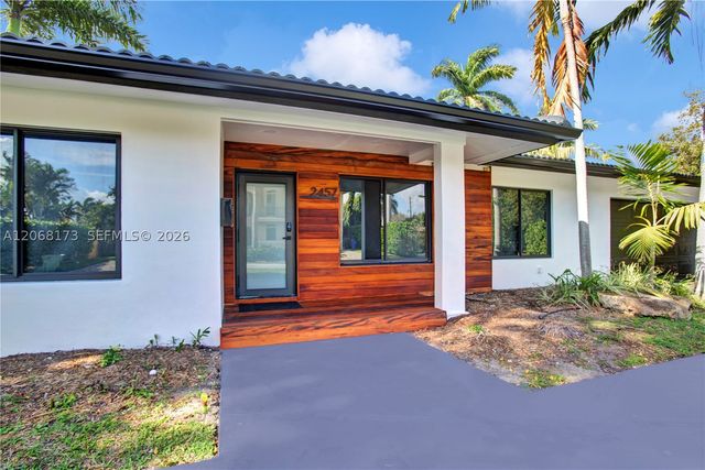 2457 NE 27th Ter, Fort Lauderdale, FL 33305