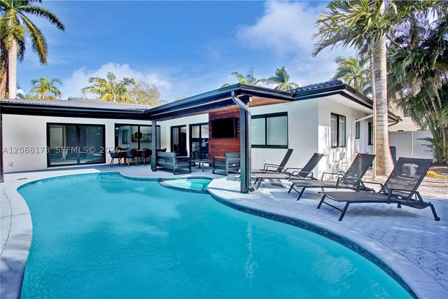 2457 NE 27th Ter, Fort Lauderdale, FL 33305