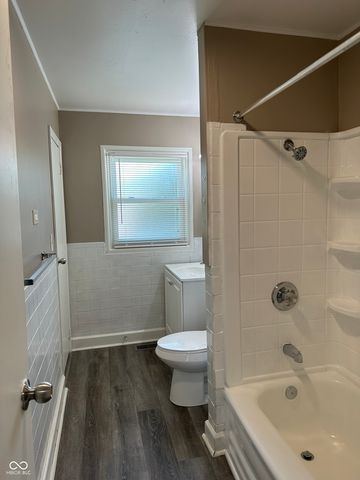 8212 Laughlin Drive, Indianapolis, IN 46219