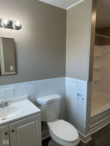 8212 Laughlin Drive, Indianapolis, IN 46219