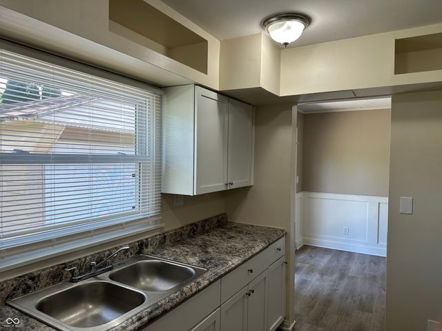8212 Laughlin Drive, Indianapolis, IN 46219