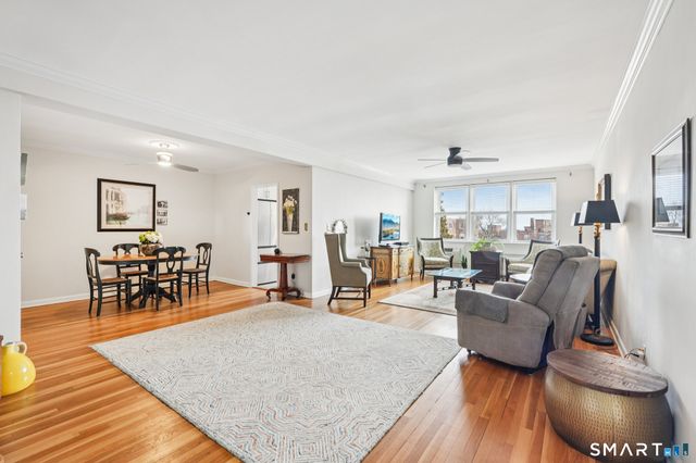 4 Putnam Hill 4F, Greenwich, CT 06830