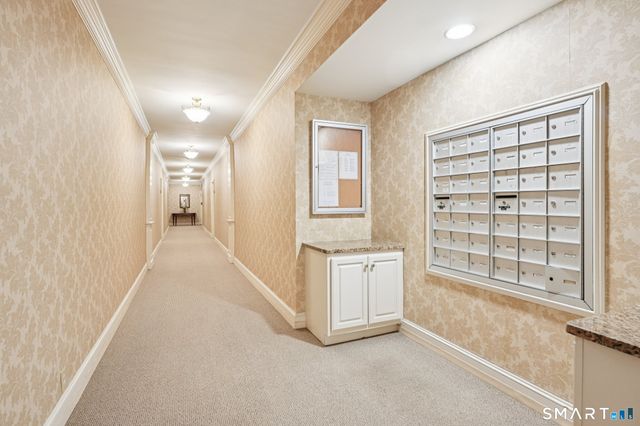 4 Putnam Hill 4F, Greenwich, CT 06830