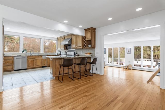 351 Main St, Boxford, MA 01921