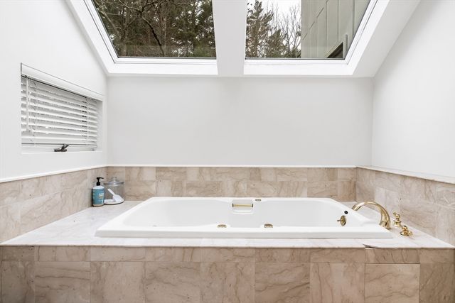 351 Main St, Boxford, MA 01921