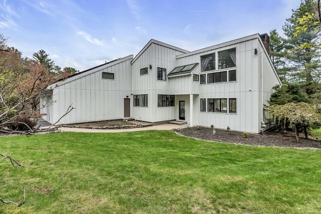 351 Main St, Boxford, MA 01921