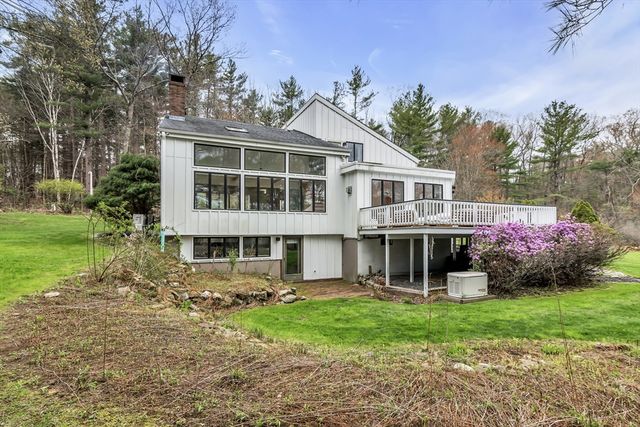 351 Main St, Boxford, MA 01921