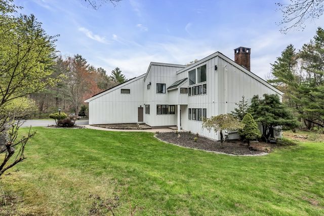 351 Main St, Boxford, MA 01921