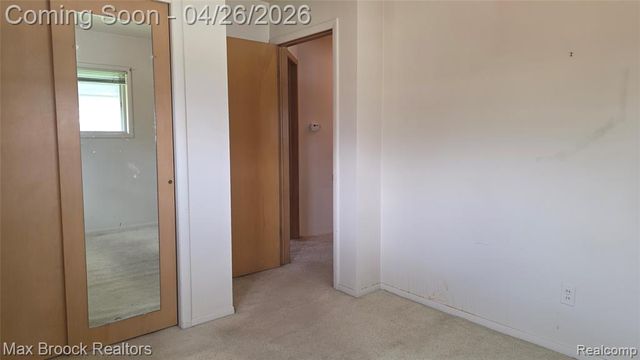 25866 Huron Street, Roseville, MI 48066