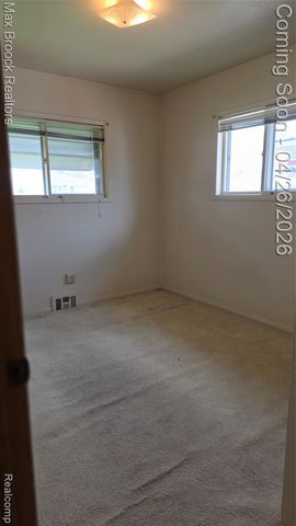 25866 Huron Street, Roseville, MI 48066