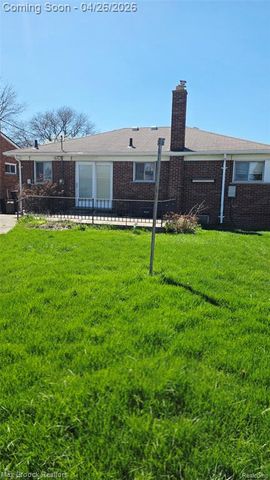 25866 Huron Street, Roseville, MI 48066