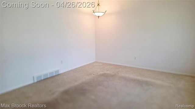 25866 Huron Street, Roseville, MI 48066