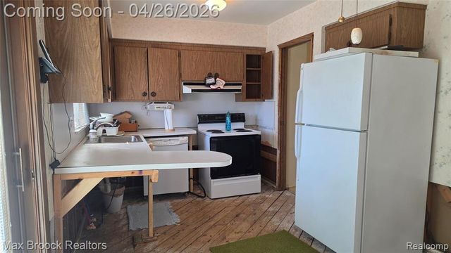 25866 Huron Street, Roseville, MI 48066