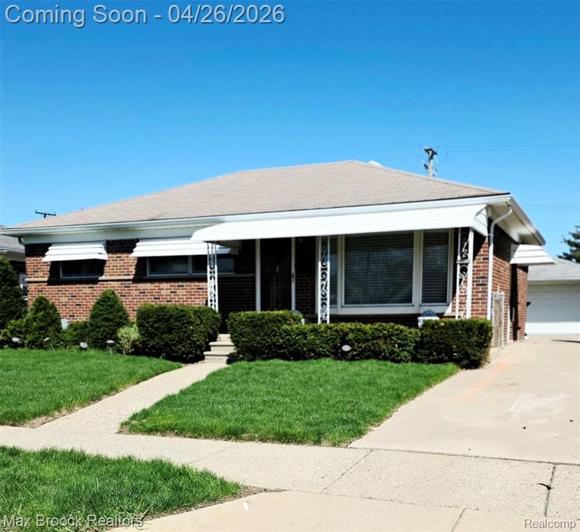 25866 Huron Street, Roseville, MI 48066