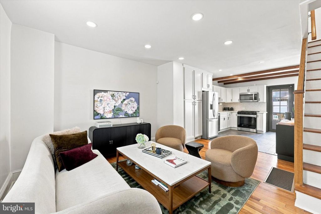 750 N TAYLOR ST, PHILADELPHIA, PA 19130 — photo 2