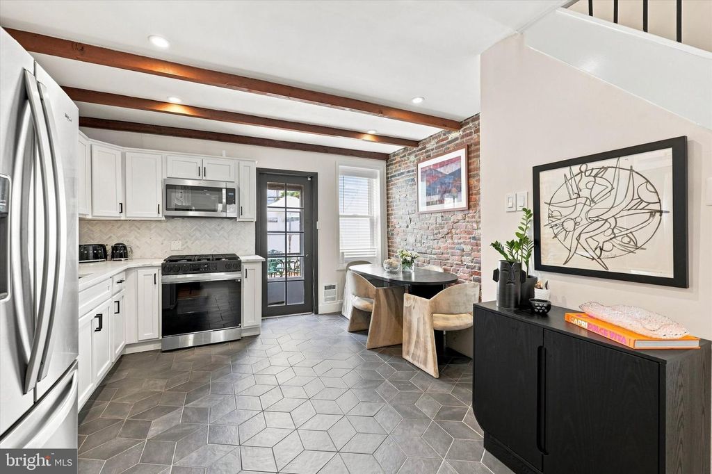 750 N TAYLOR ST, PHILADELPHIA, PA 19130 — photo 3