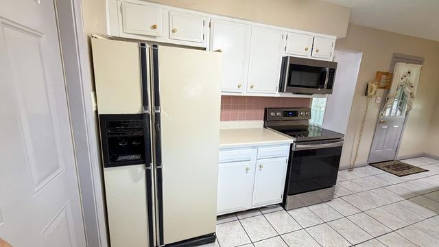 6230 Knollwest Drive, Houston, TX 77072