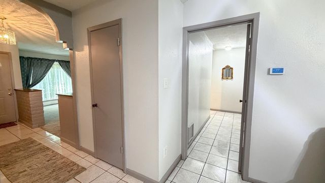 6230 Knollwest Drive, Houston, TX 77072