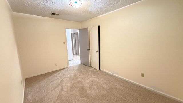 6230 Knollwest Drive, Houston, TX 77072