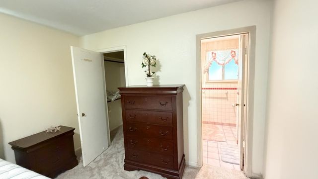 6230 Knollwest Drive, Houston, TX 77072