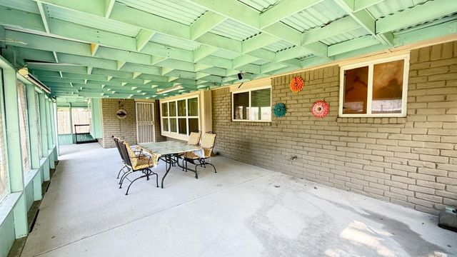 6230 Knollwest Drive, Houston, TX 77072