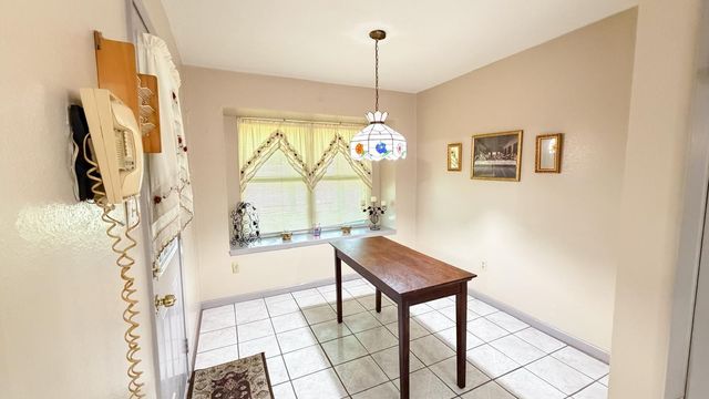6230 Knollwest Drive, Houston, TX 77072