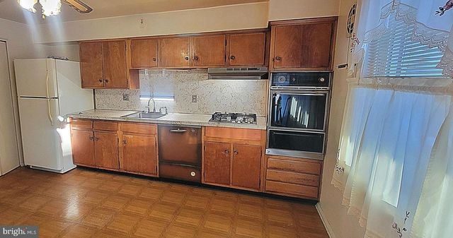 8137 MID HAVEN RD, Baltimore, MD 21222