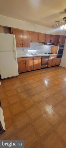 8137 MID HAVEN RD, Baltimore, MD 21222