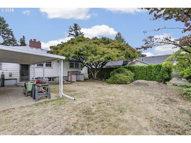 13624 Ne GLISAN St, Portland, OR 97230