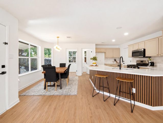 1808 Whirlwind TRL, Round Rock, TX 78664